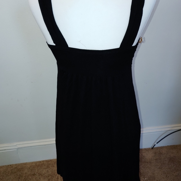 Black lush dress - Picture 2 of 5